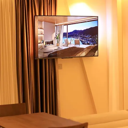 Hotel Deha & Tirana