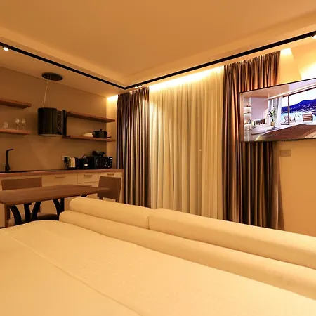 Deha & Hotel Tirana