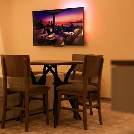 Deha & شقة فندقية تيرانا