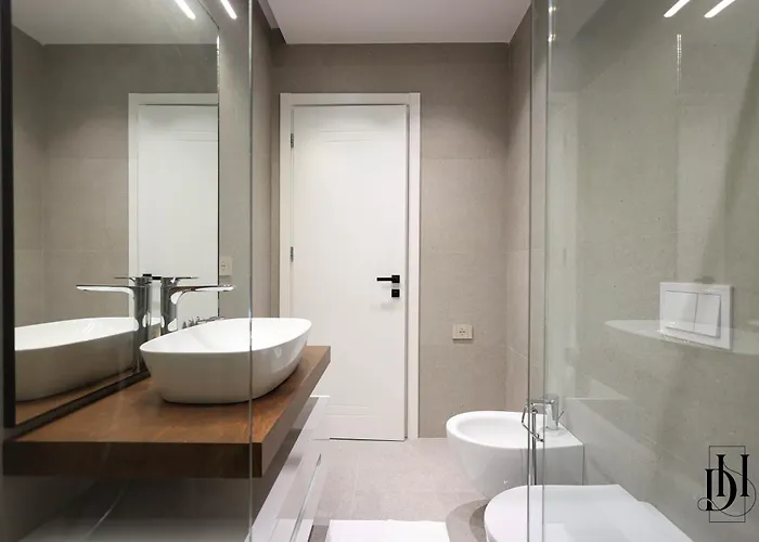 Deha & Apartmanhotel 4*