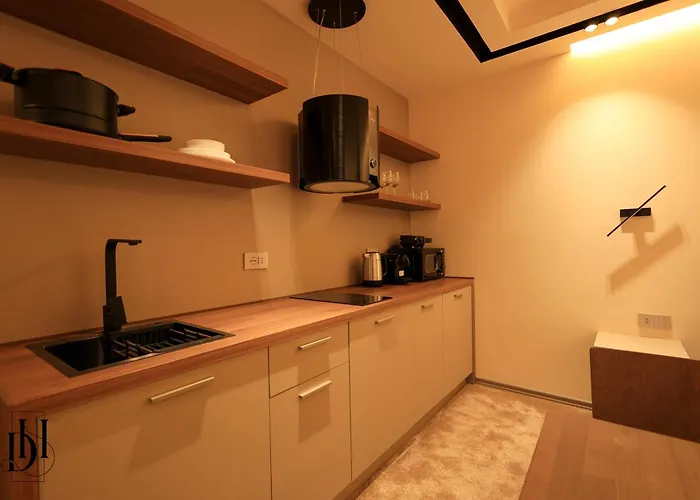 Aparthotel Deha & 4*